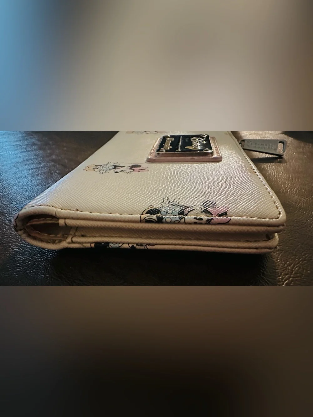 Disney x Loungefly Mini Wallet - *White Minnie Mouse Print*